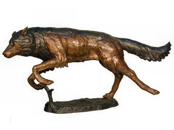 Life Size Bronze Wildlife Statue Running wolf sculpture outdoor use